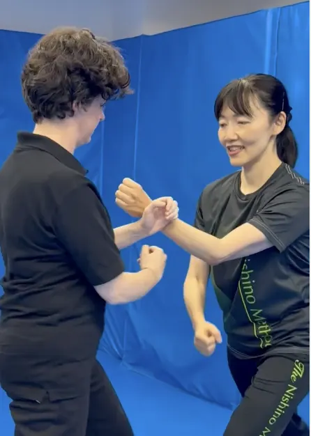 歩き対気の稽古の様子